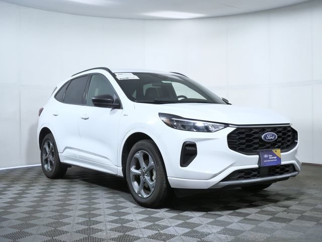 Certified 2023 Ford Escape ST-Line w/ Tech Pack #1 AWD/4WD video 1