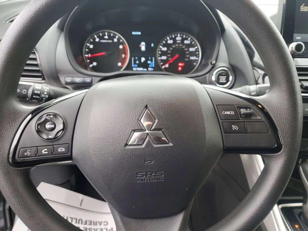Used 2024 Mitsubishi Eclipse Cross Black Edition image 15