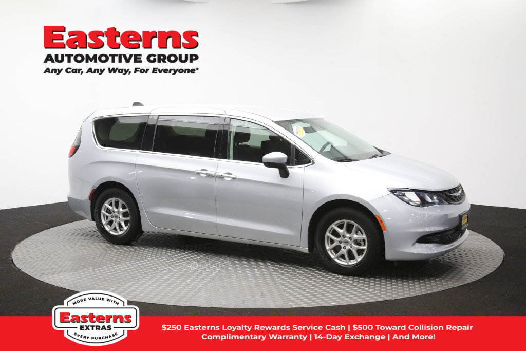 Used 2023 Chrysler Voyager LX FWD image 50