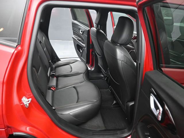 Used 2022 Jeep Compass Limited image 28