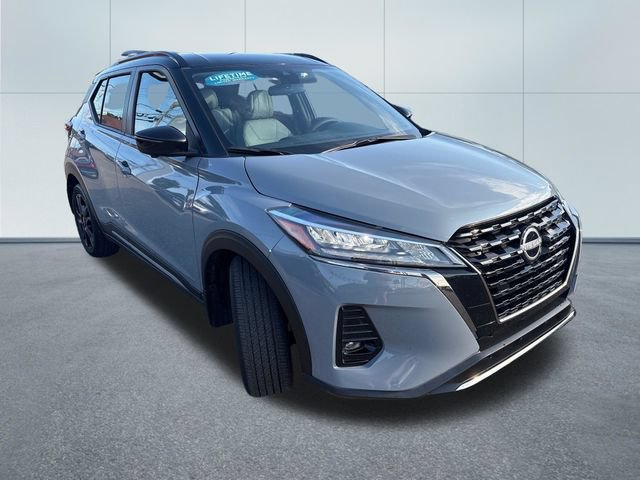 Used 2024 Nissan Kicks SR w/ SR Premium Package FWD image 5