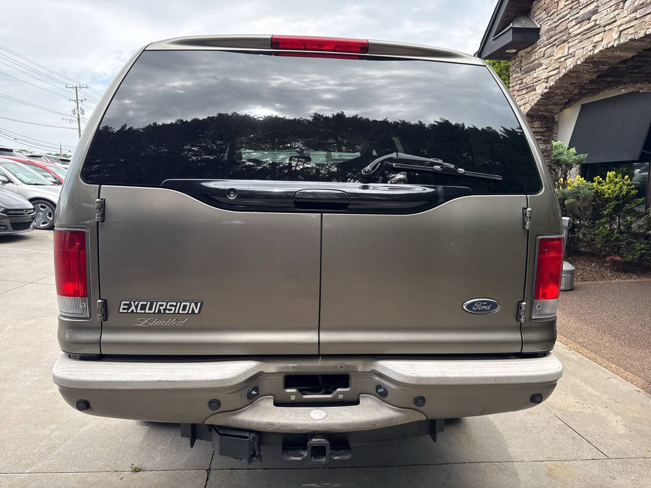Used 2004 Ford Excursion Limited AWD/4WD image 4