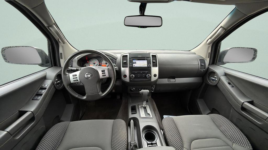 Used 2015 Nissan Xterra PRO-4X AWD/4WD image 9