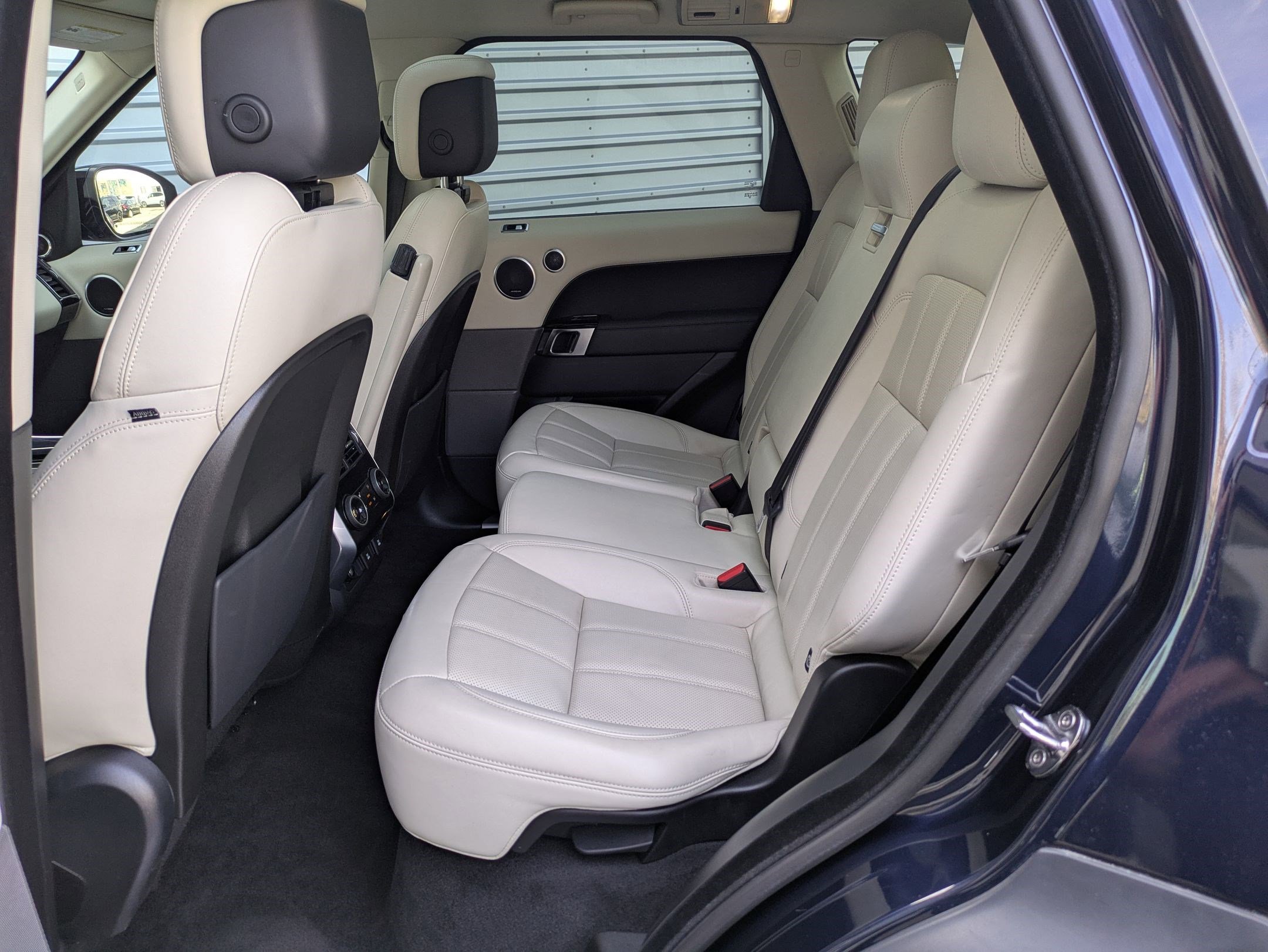 Certified 2020 Land Rover Range Rover Sport HSE image 30