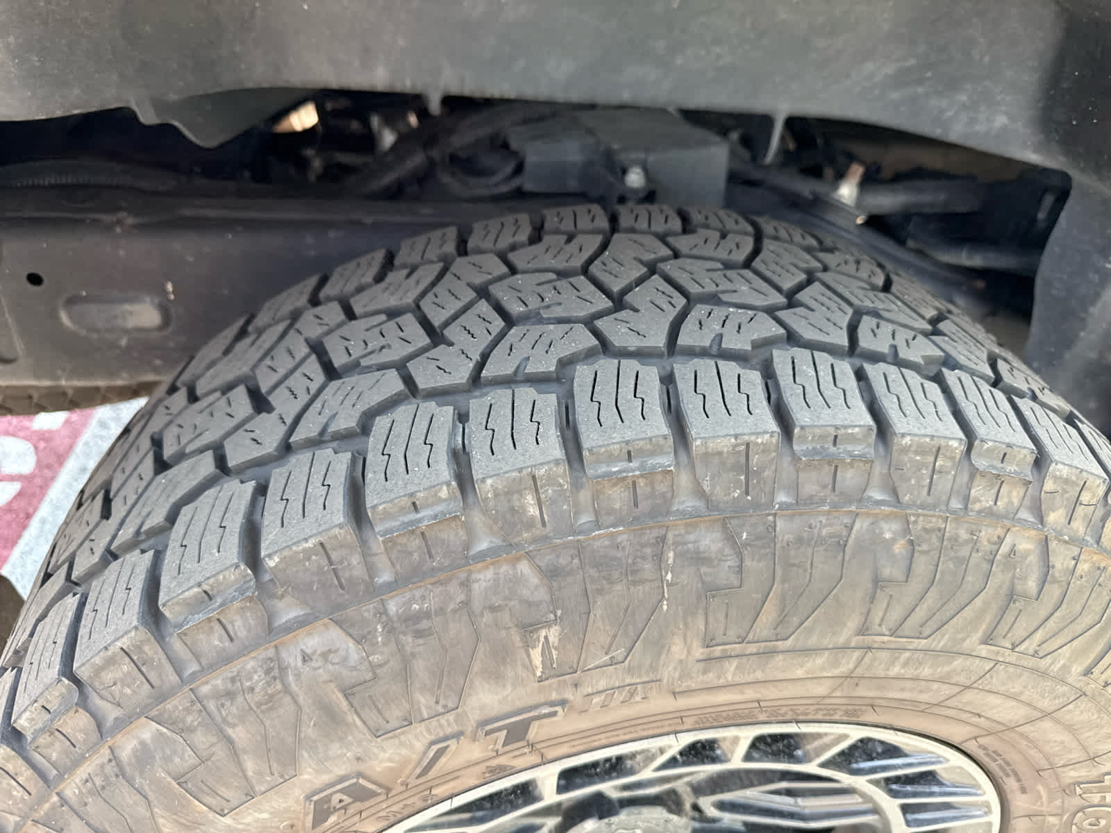Used 2024 Toyota Tacoma SR5 AWD/4WD image 4