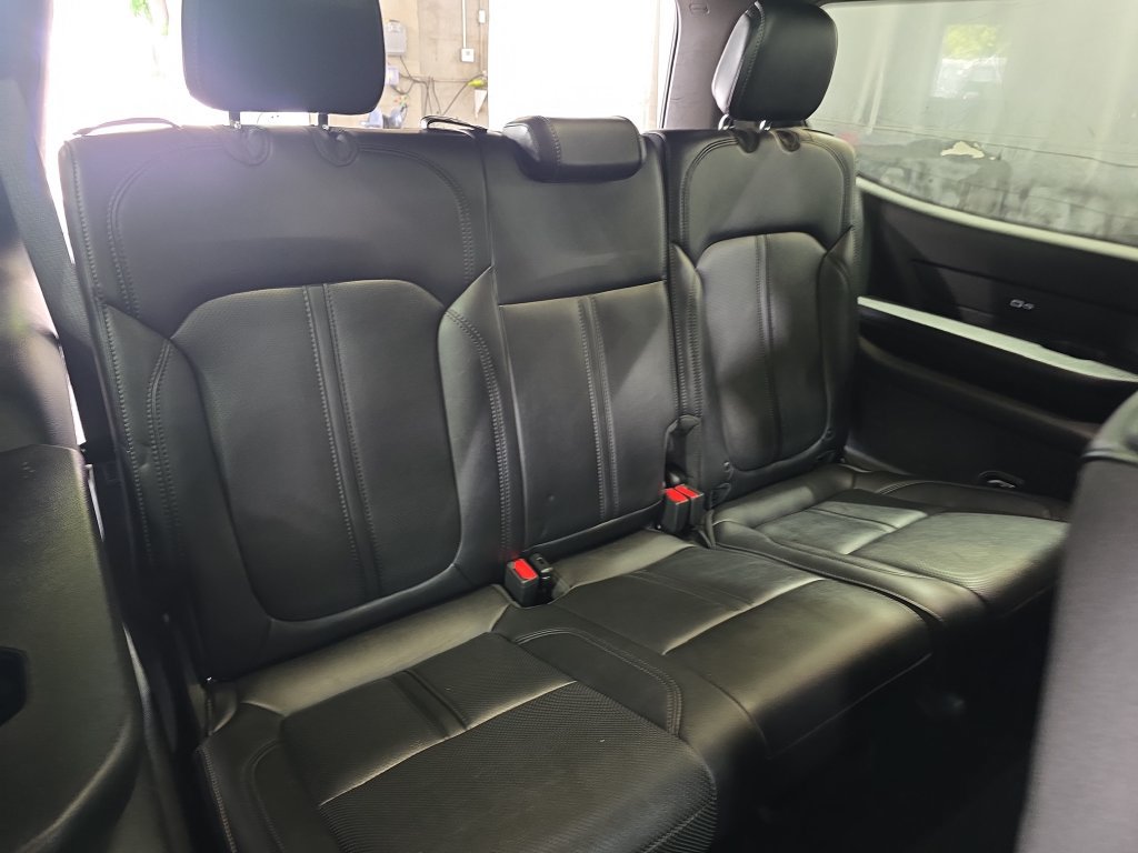 Used 2024 Jeep Wagoneer Series II AWD/4WD image 12