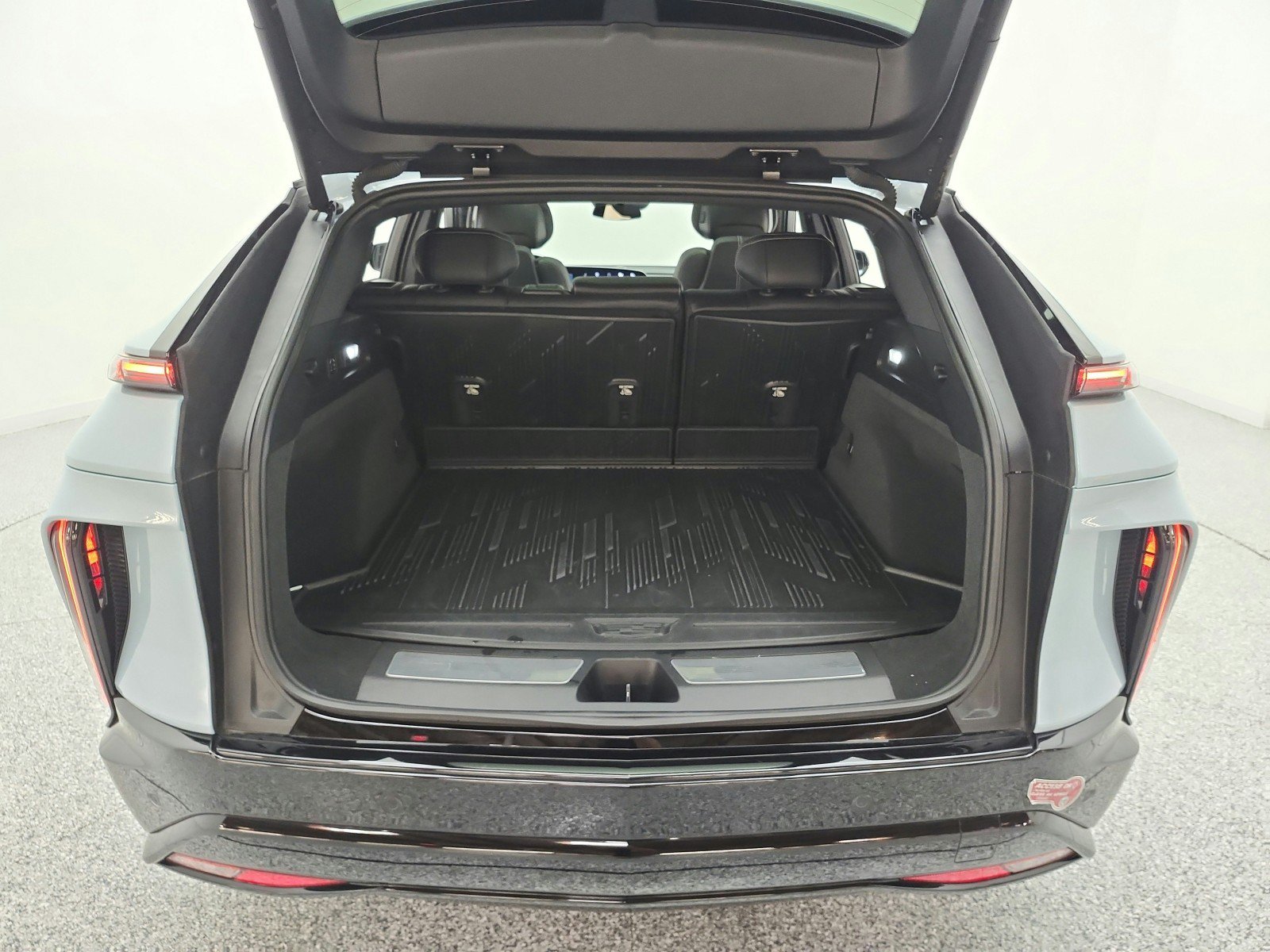 Used 2024 Cadillac Lyriq Sport w/ LPO, Floor Liner Package RWD image 18