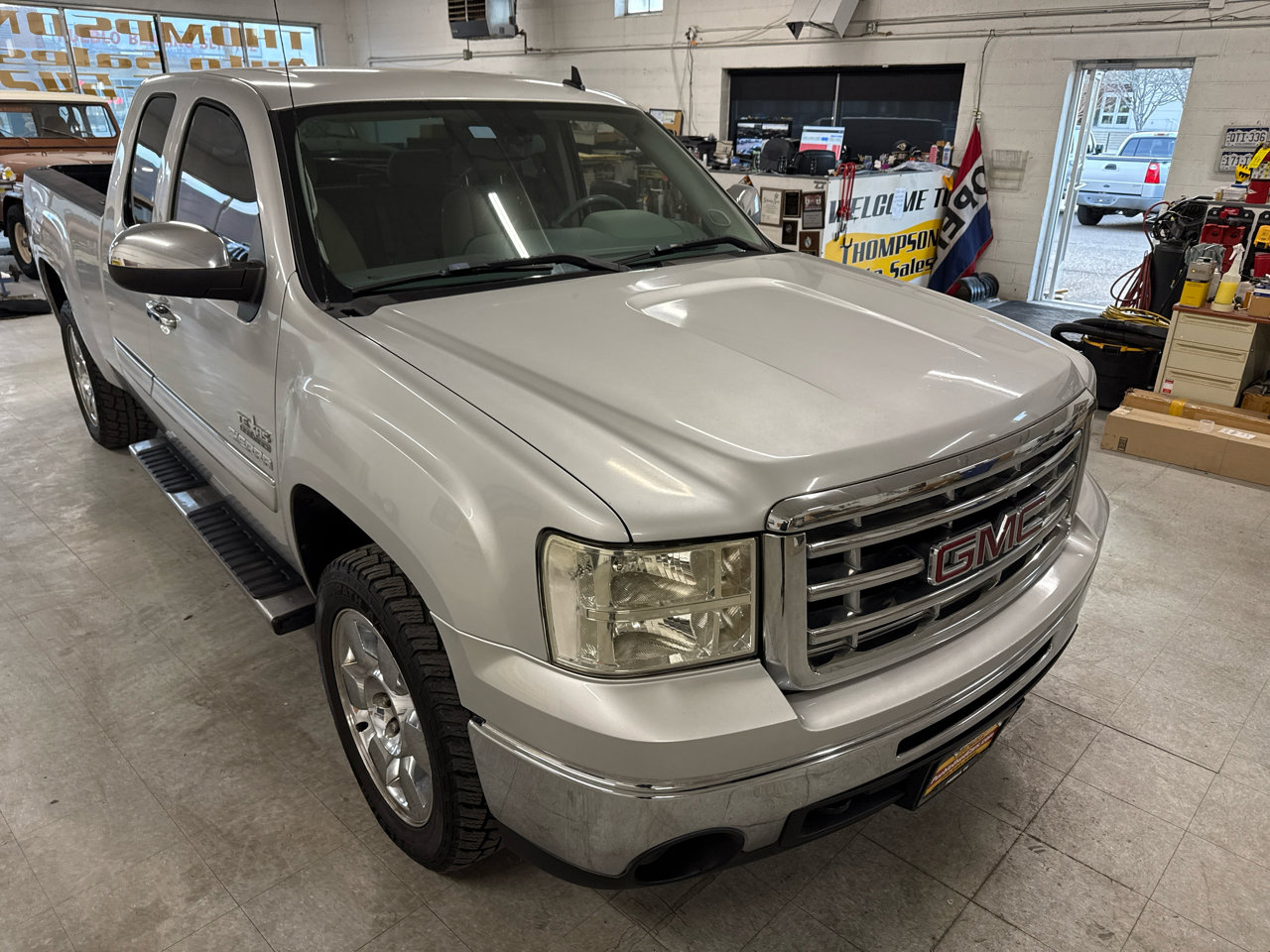 Used 2010 GMC Sierra 1500 SLE w/ Texas Edition image 99