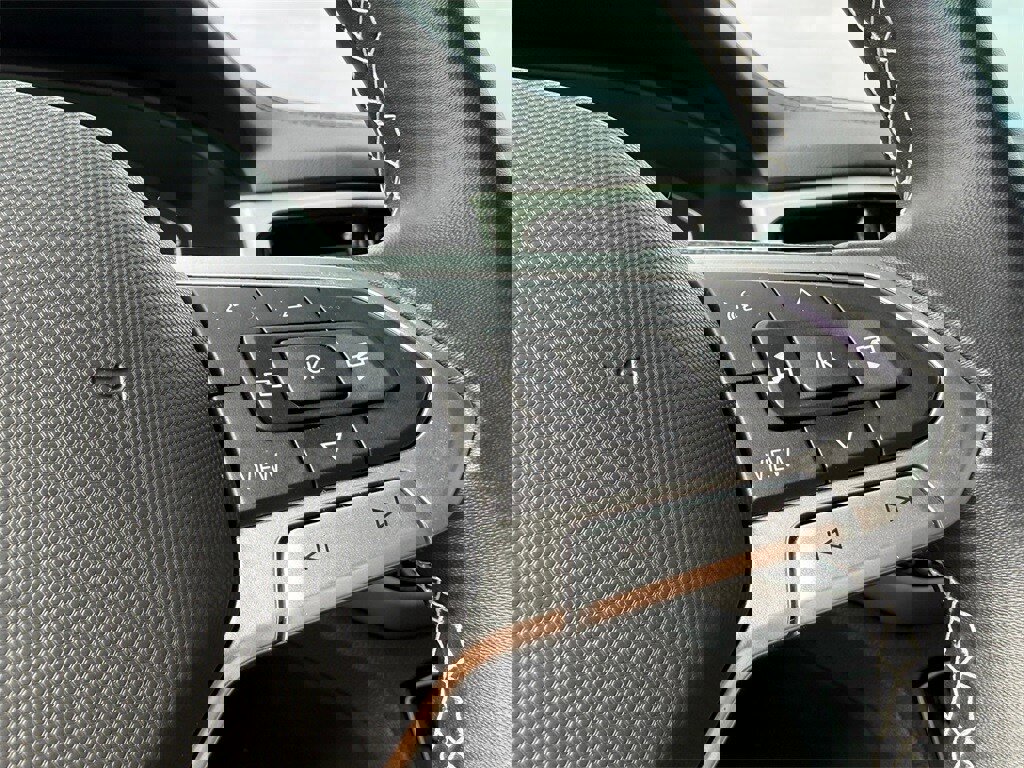 Used 2023 Volkswagen Atlas Cross Sport SE w/ Panoramic Sunroof Package image 26