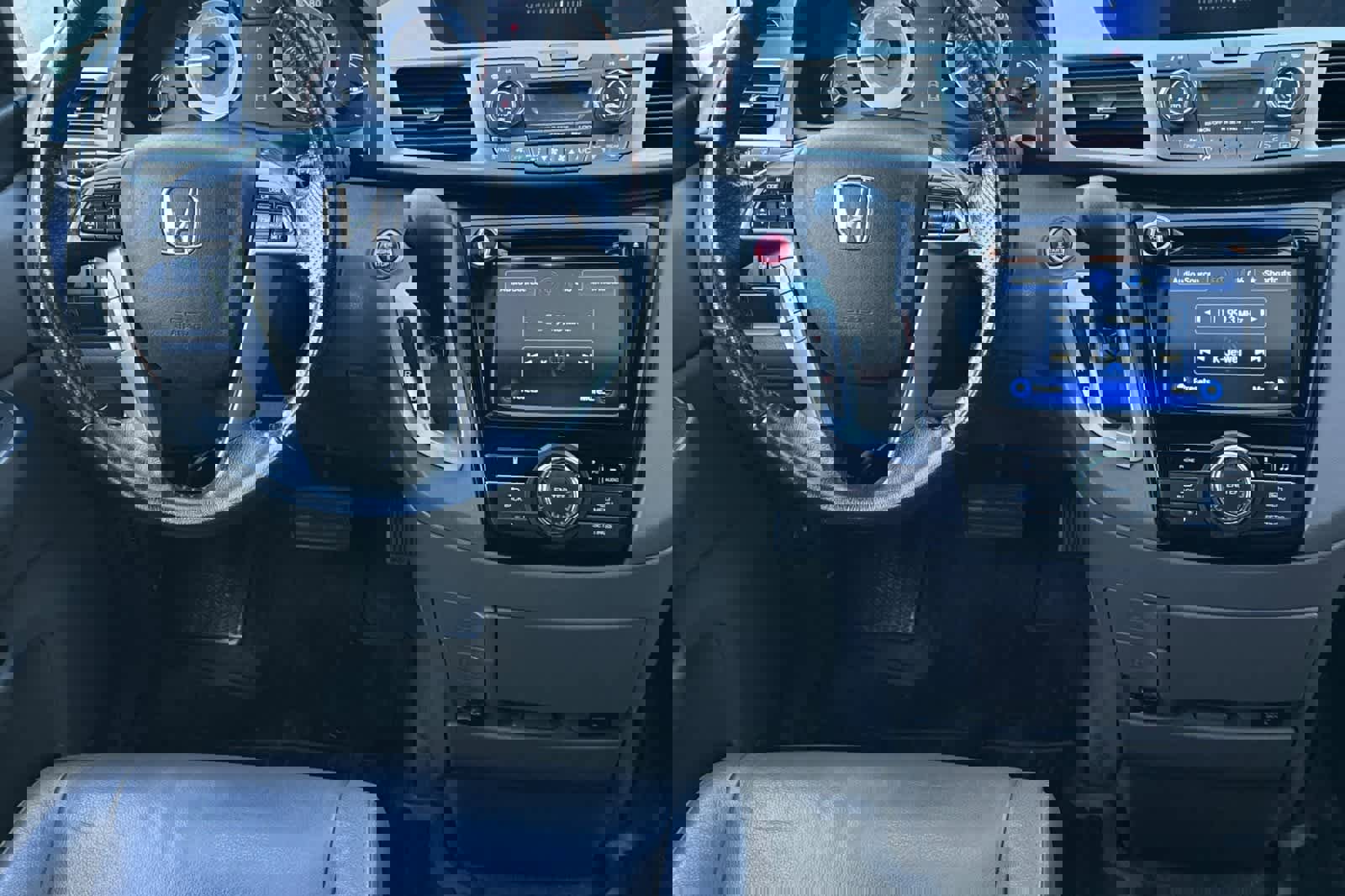 Used 2015 Honda Odyssey EX-L image 15