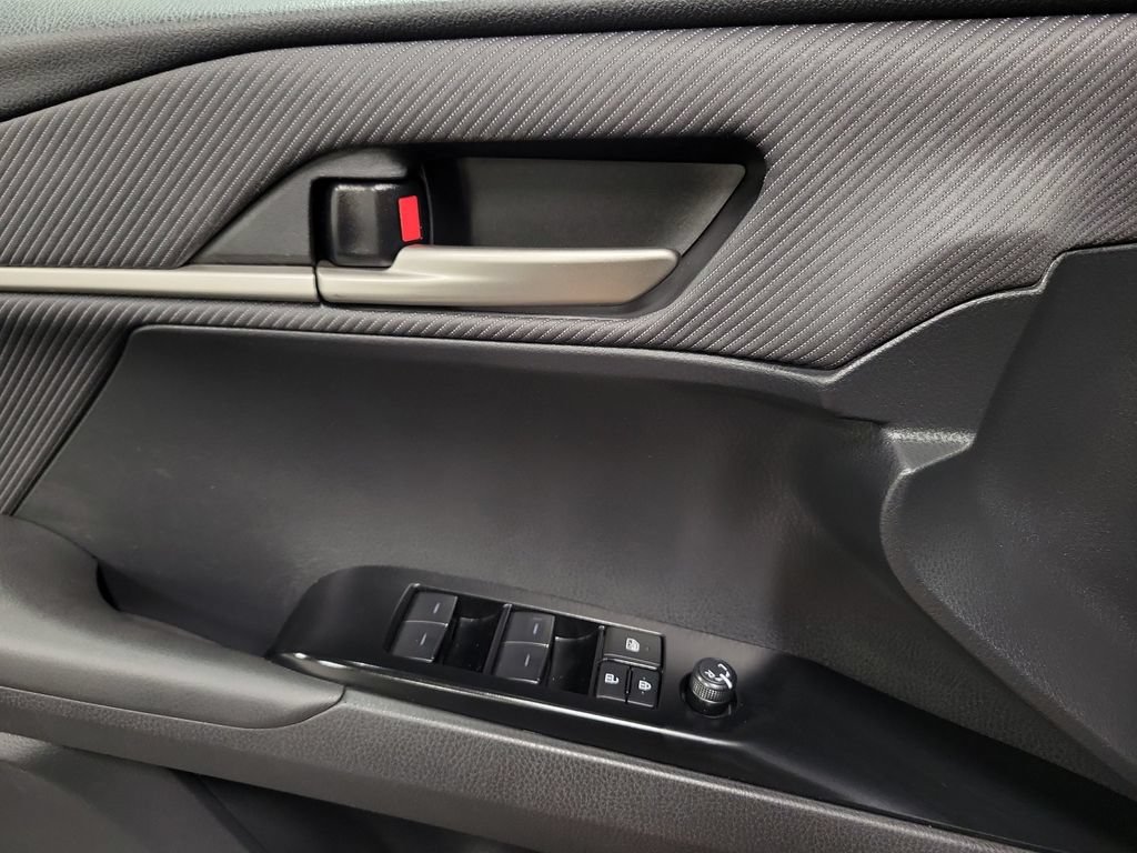 Used 2025 Toyota Camry SE FWD image 28