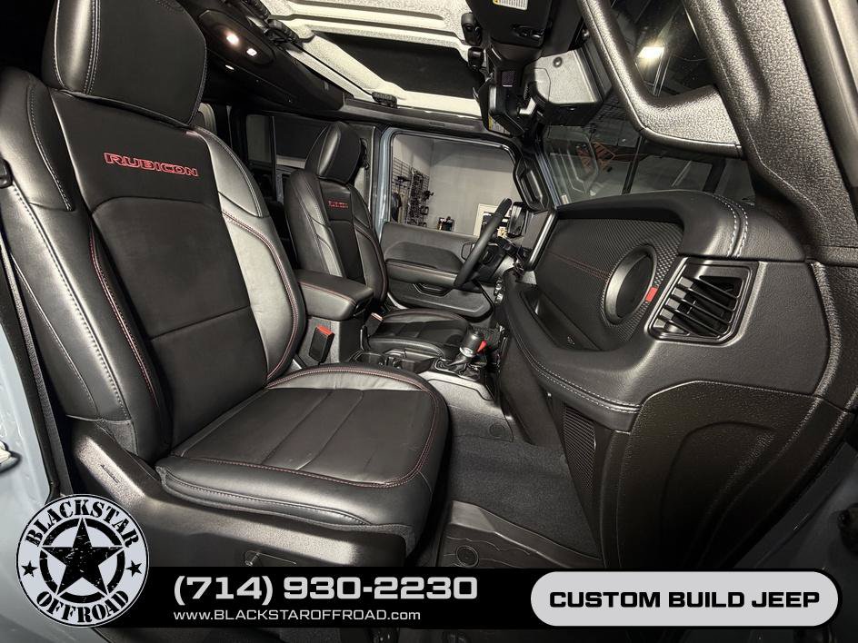 Used 2025 Jeep Wrangler Unlimited Rubicon w/ Safety Group AWD/4WD image 20