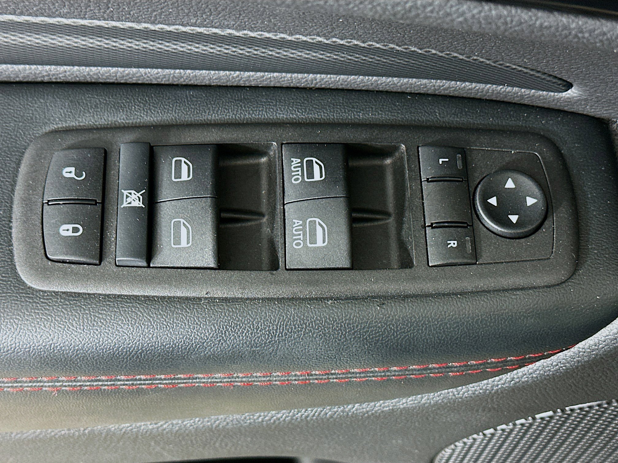 Used 2025 Dodge Durango GT image 15