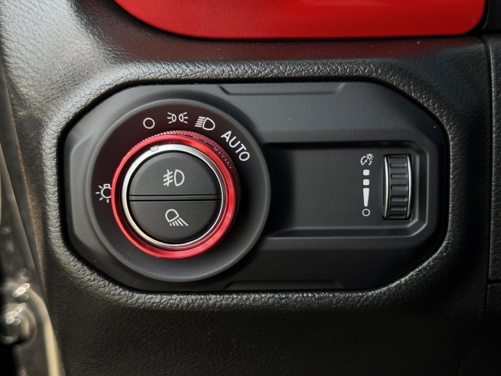Used 2023 Jeep Gladiator Sport AWD/4WD image 23