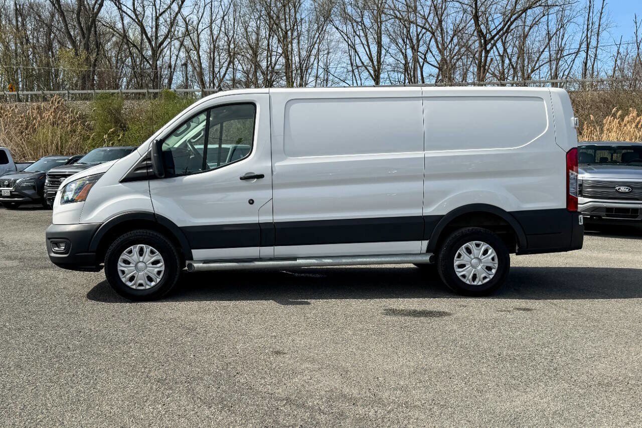 Used 2024 Ford Transit 250 Low Roof w/ Exterior Upgrade Package RWD image 6
