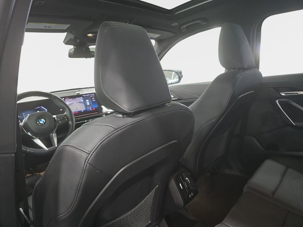 Used 2023 BMW X1 xDrive28i w/ Convenience Package image 12