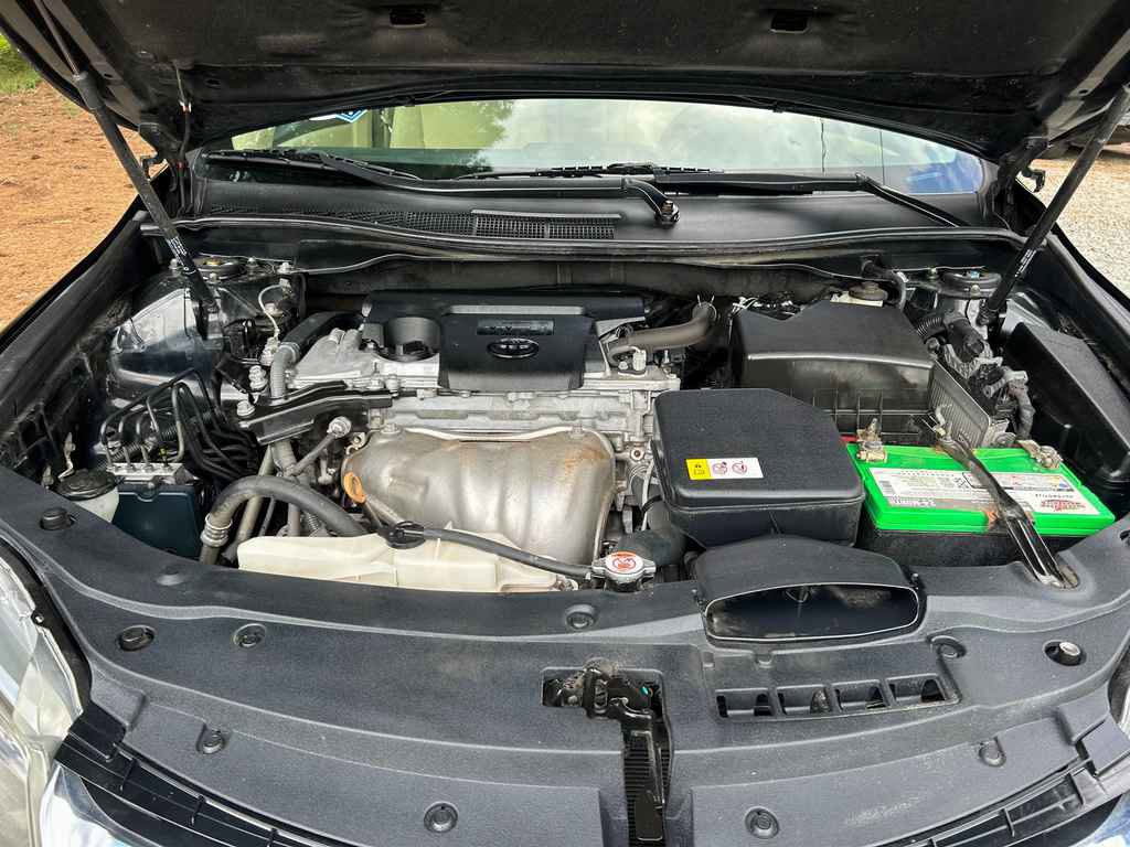 Used 2017 Toyota Camry LE FWD image 17