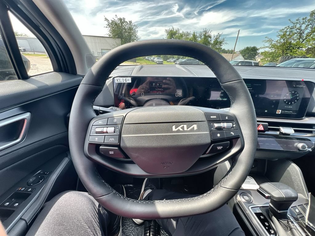 New 2026 Kia Sportage EX AWD/4WD image 14