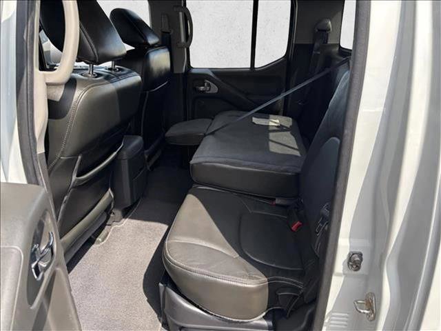 Used 2020 Nissan Frontier PRO-4X w/ Pro-4x Utility Package image 14