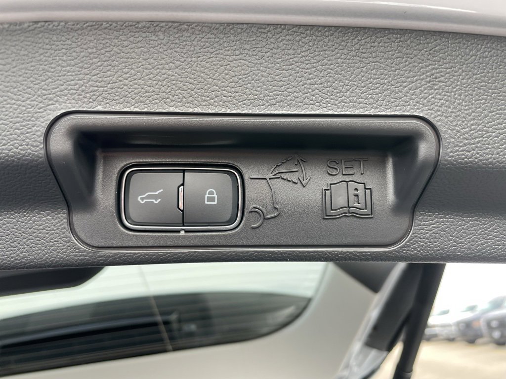 New 2026 Ford Explorer Active image 36