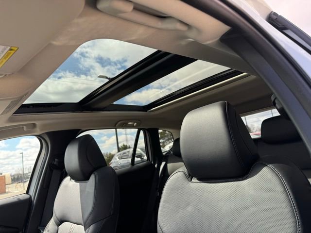 Certified 2025 MAZDA CX-50 AWD 2.5 Turbo w/ Weather Package image 10