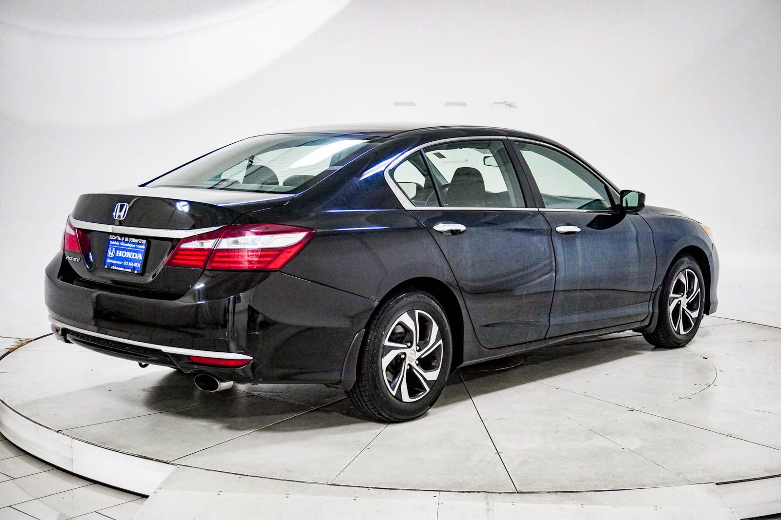 Used 2016 Honda Accord LX image 9