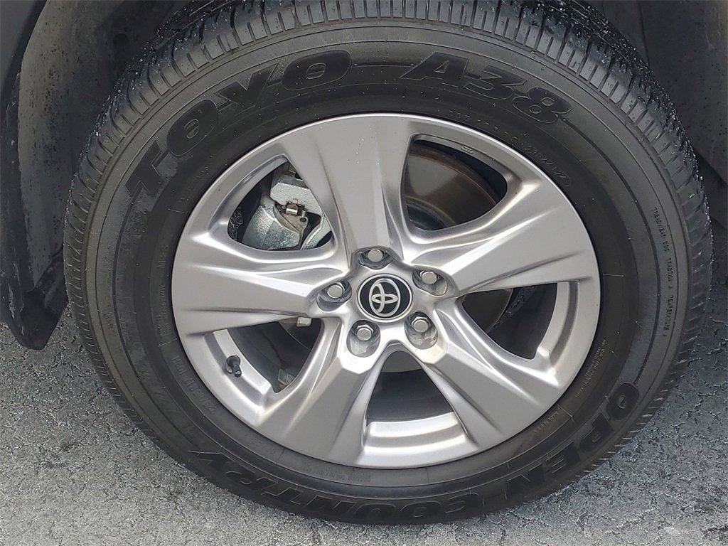 Certified 2025 Toyota RAV4 XLE image 4