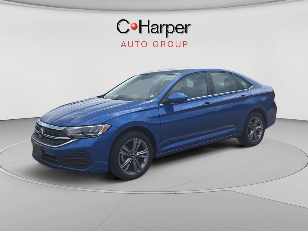 Used 2024 Volkswagen Jetta SE FWD image 2