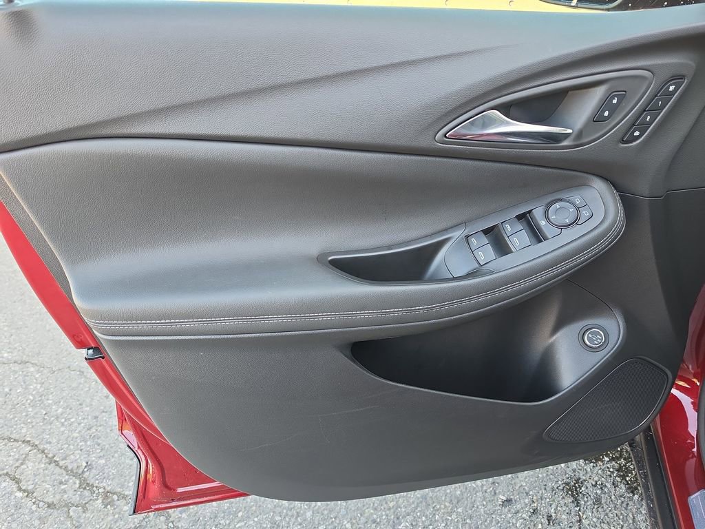 Certified 2023 Buick Encore GX Essence w/ Experience Buick Package image 25