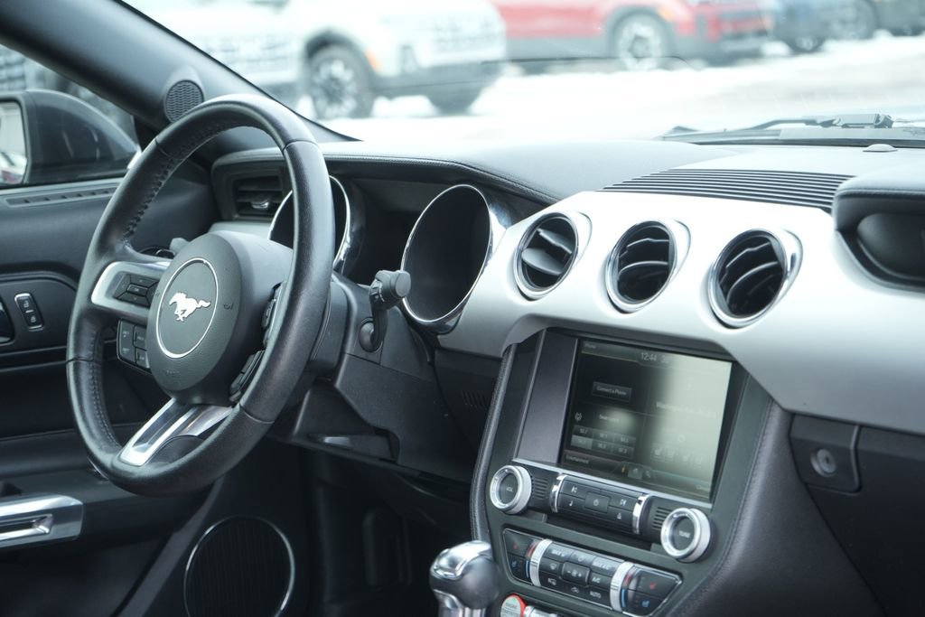Used 2015 Ford Mustang Premium image 12