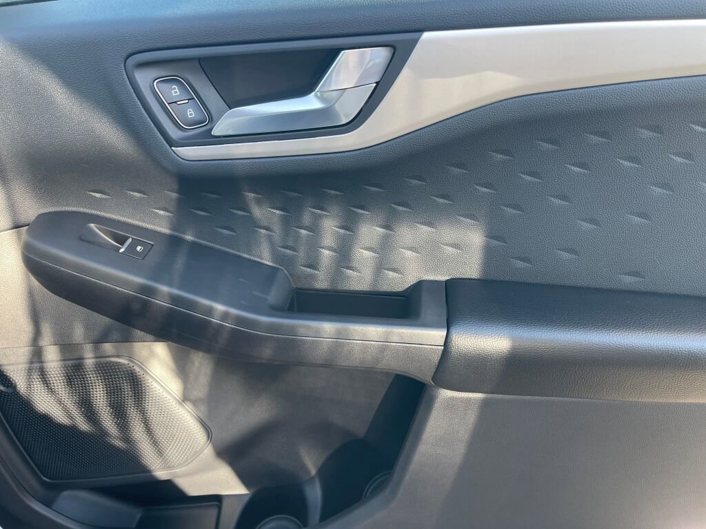 Used 2020 Ford Escape SEL image 24