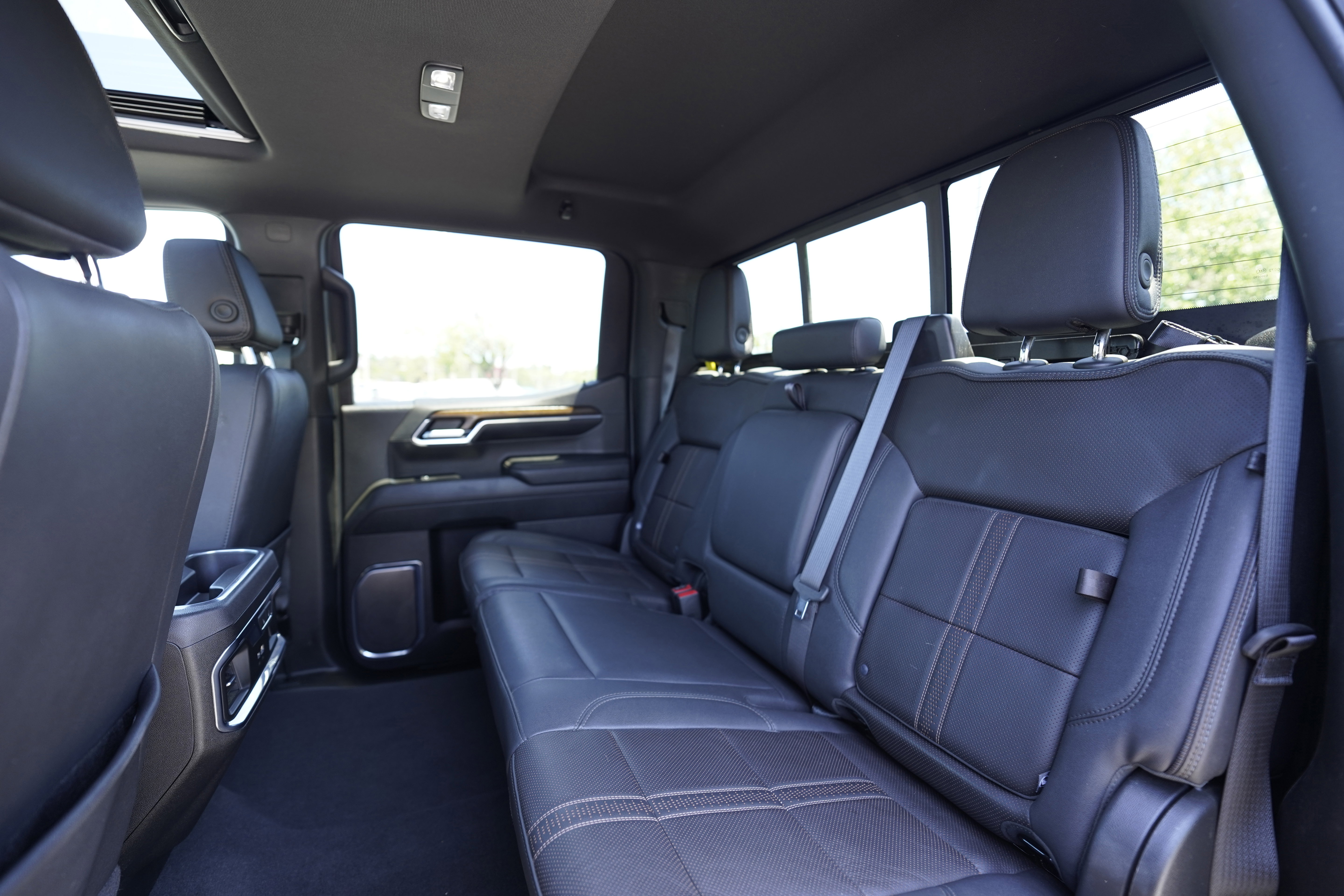 Used 2024 Chevrolet Silverado 1500 High Country AWD/4WD image 66