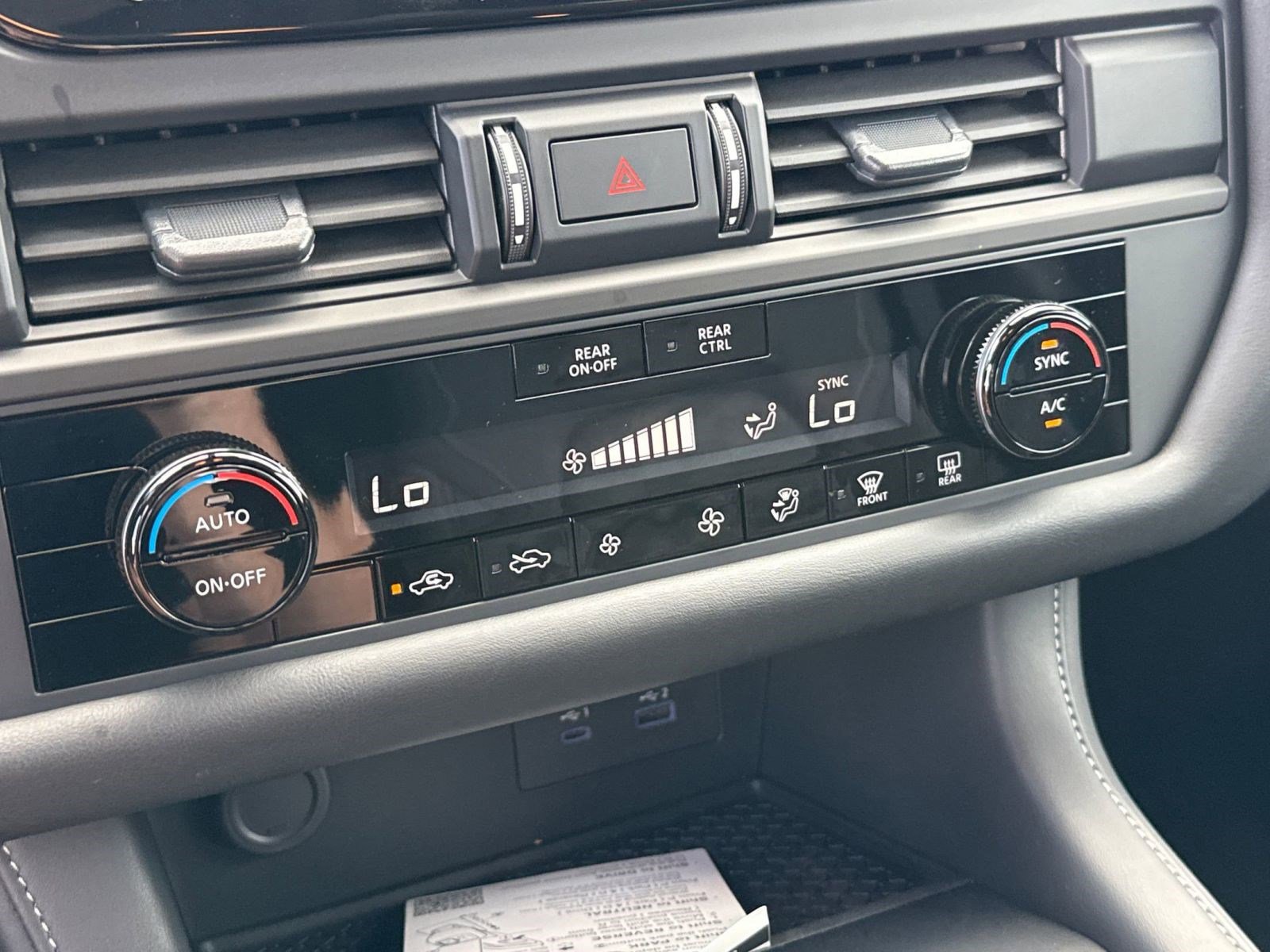 Certified 2025 Nissan Pathfinder S image 29