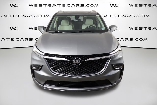 Used 2023 Buick Enclave Avenir w/ Avenir Technology Package FWD image 2