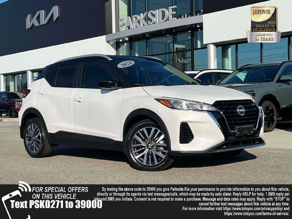 Used 2024 Nissan Kicks SV FWD image 1