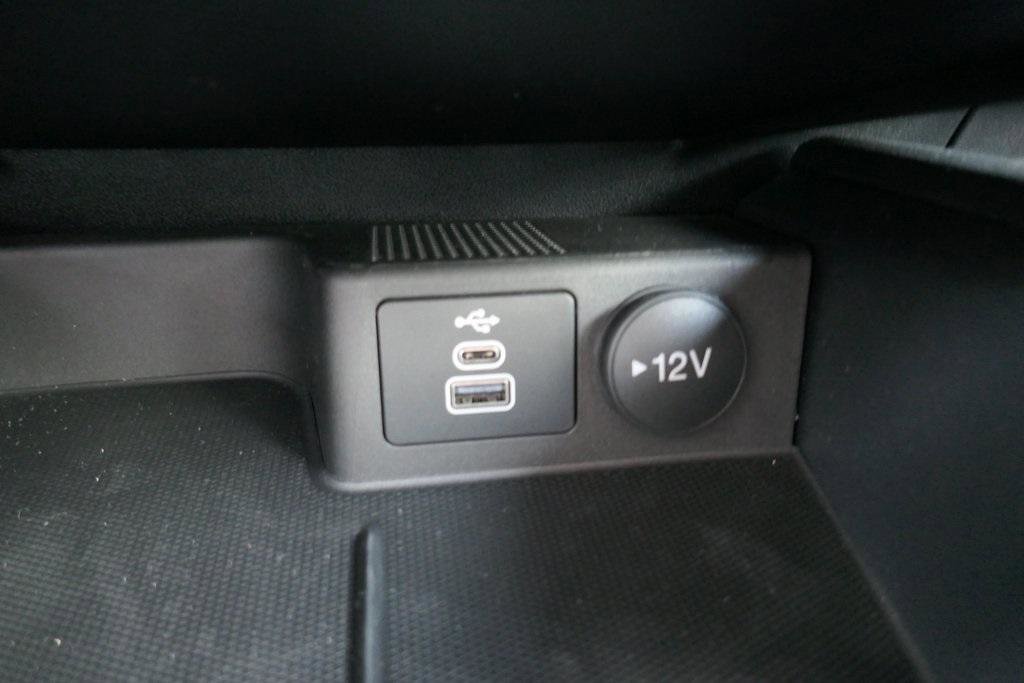 New 2025 Ford Escape ST-Line w/ Equipment Group 301A image 19