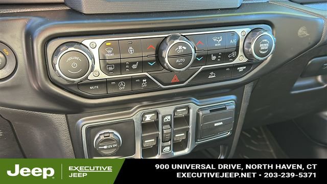 Used 2021 Jeep Gladiator Willys image 17