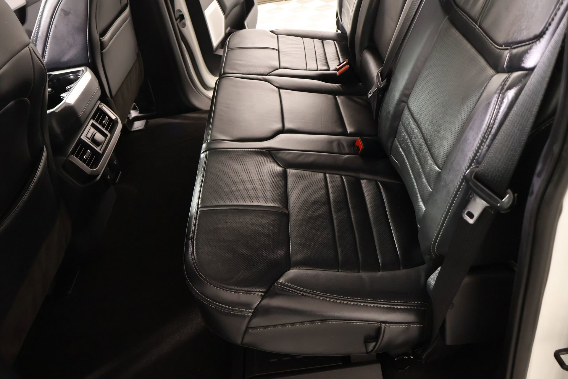 Used 2022 Ford F150 Platinum w/ Equipment Group 701A High image 14