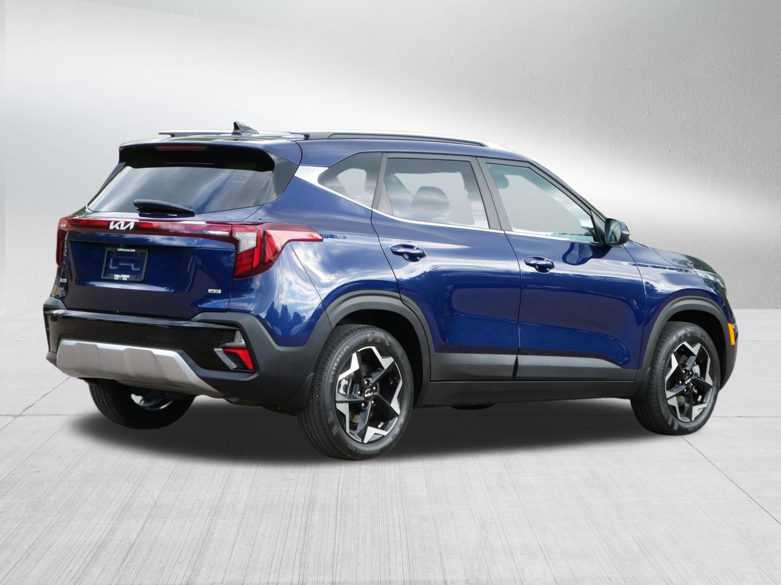 Certified 2024 Kia Seltos EX AWD/4WD image 7