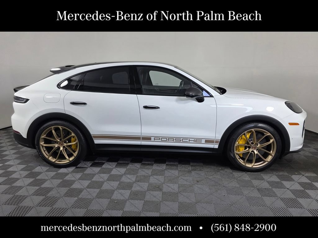 Used 2025 Porsche Cayenne Turbo GT AWD/4WD image 6