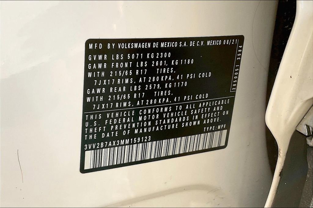 Used 2021 Volkswagen Tiguan SE image 31