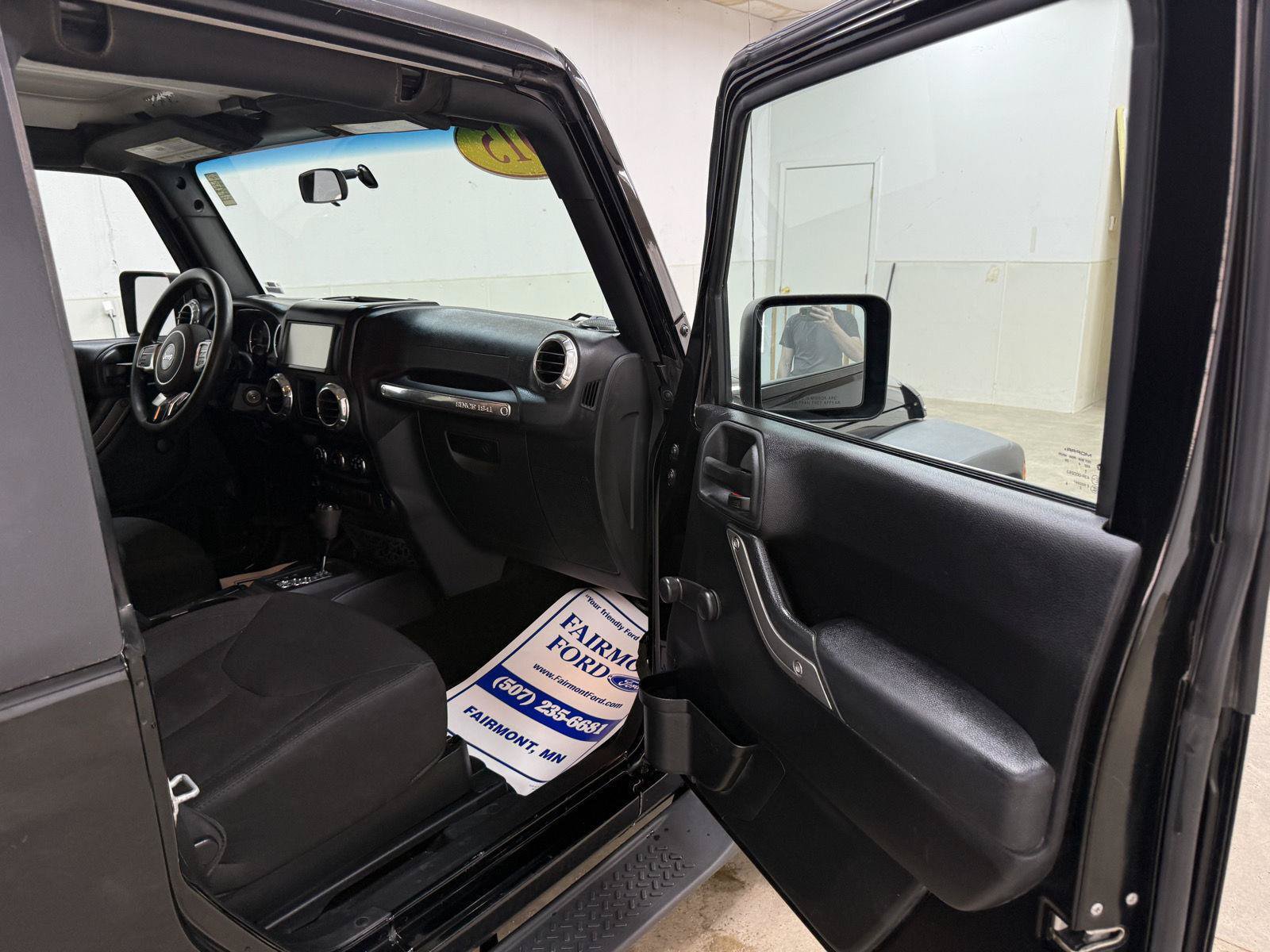 Used 2015 Jeep Wrangler Sport AWD/4WD image 23