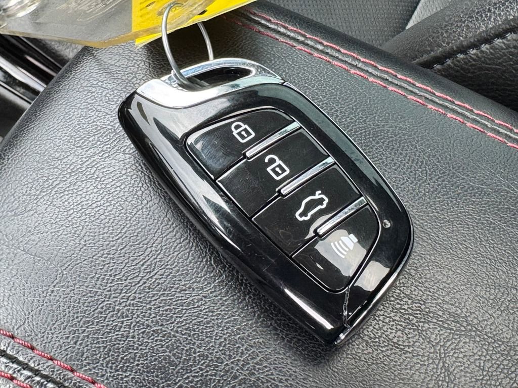 Used 2022 Jeep Compass Trailhawk w/ Trailhawk Elite Group image 35