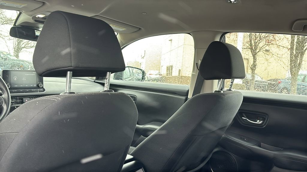 Certified 2023 Honda HR-V LX image 32