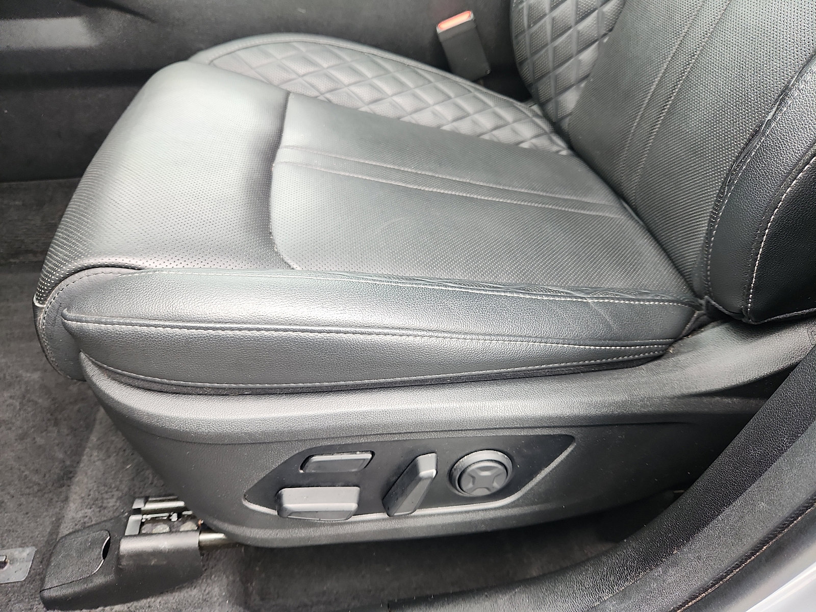 Used 2023 Kia Sorento SX image 24