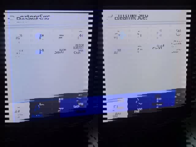 Certified 2022 Ford Explorer XLT image 27