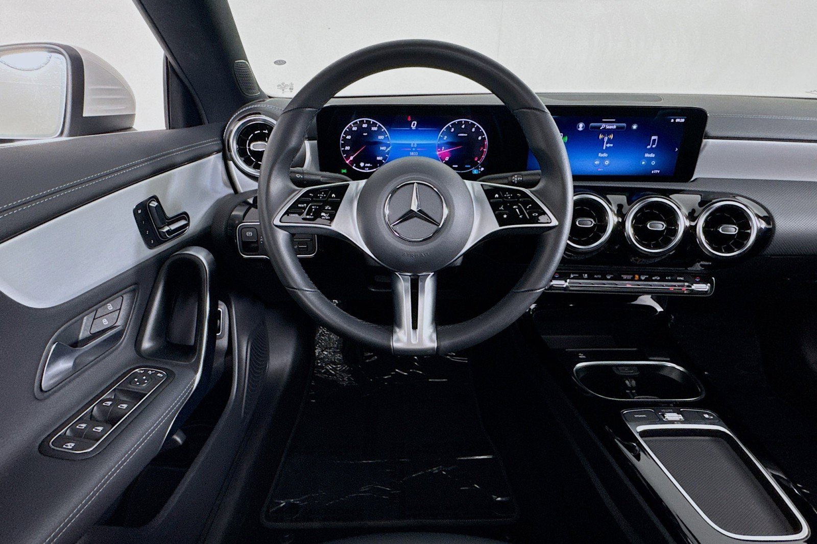 Certified 2026 Mercedes-Benz CLA 250 4MATIC image 6