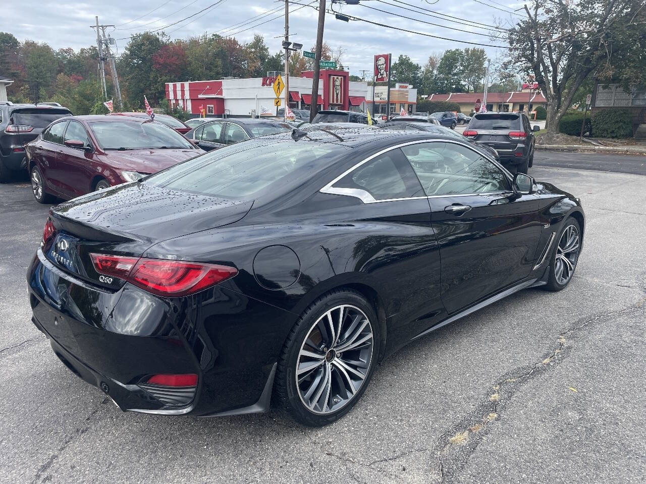 Used 2017 INFINITI Q60 3.0t w/ Cargo Package image 5
