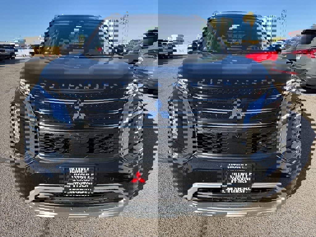 New 2025 Mitsubishi Outlander SEL image 2