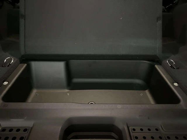 Used 2025 Jeep Wrangler Unlimited Sahara w/ Safety Group AWD/4WD image 93